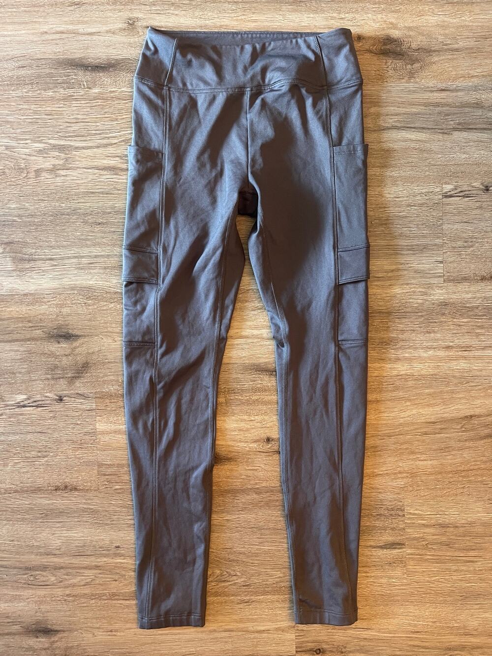 PINK Active Gray Ankle Length Yoga Pants Size Small
